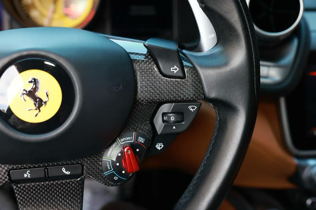 Ferrari GTC4Lusso  2019