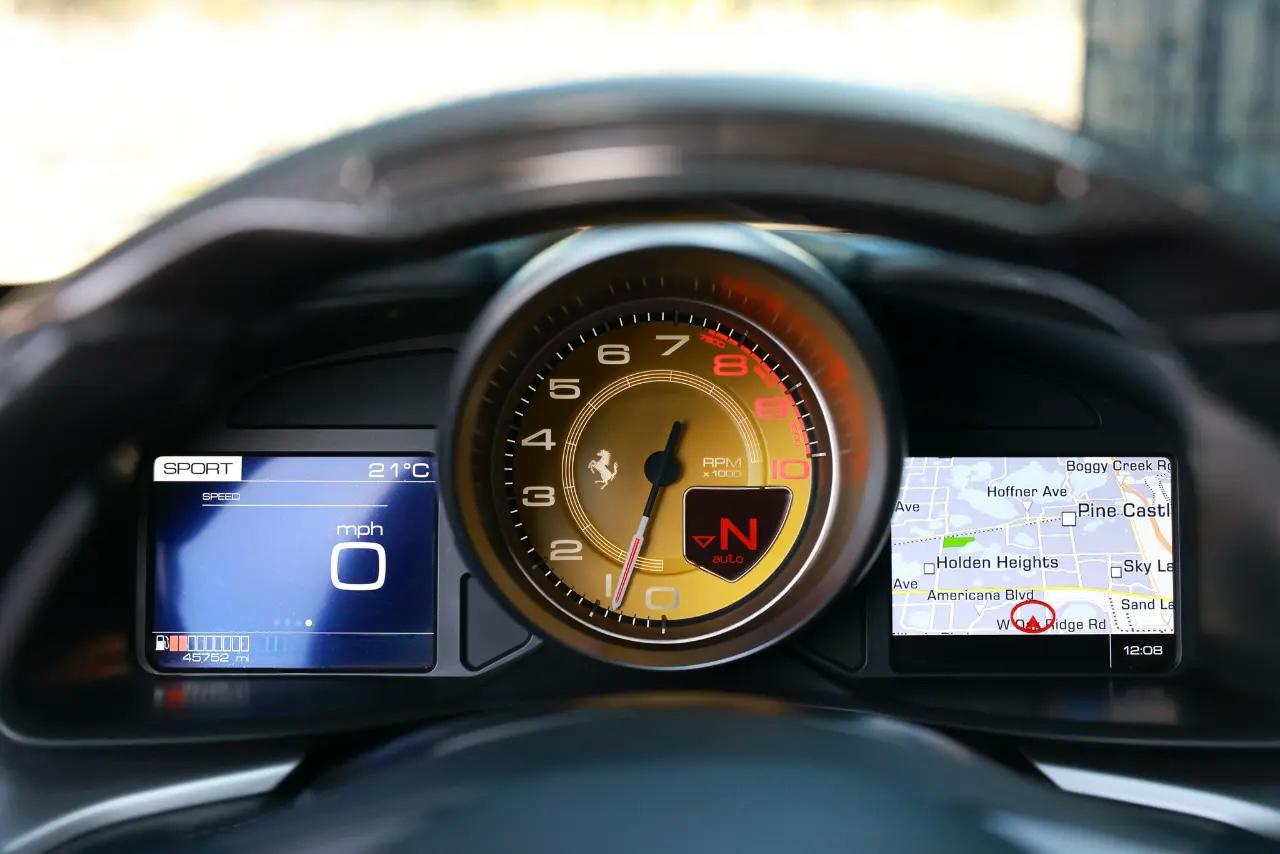 Ferrari GTC4Lusso  2019