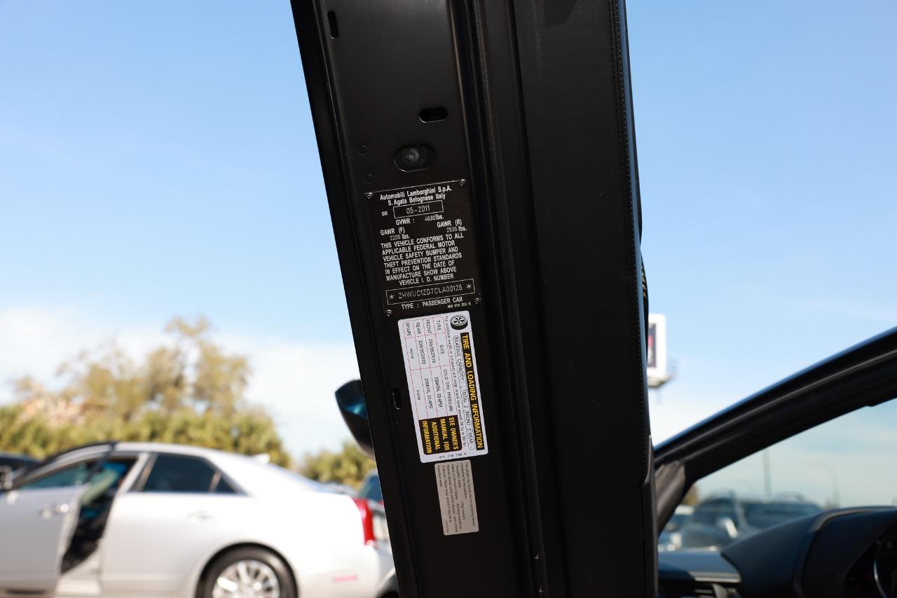 Lamborghini Aventador  2012