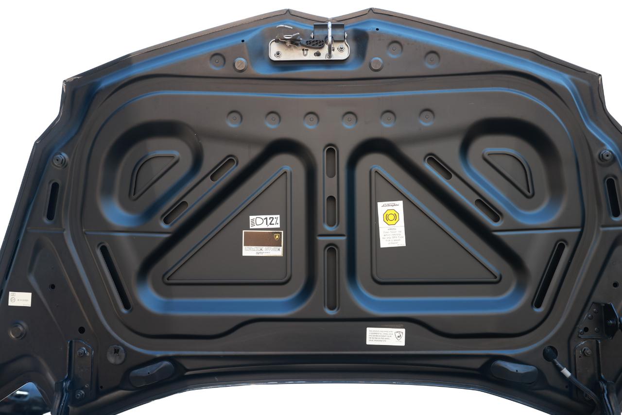 Lamborghini Aventador  2012