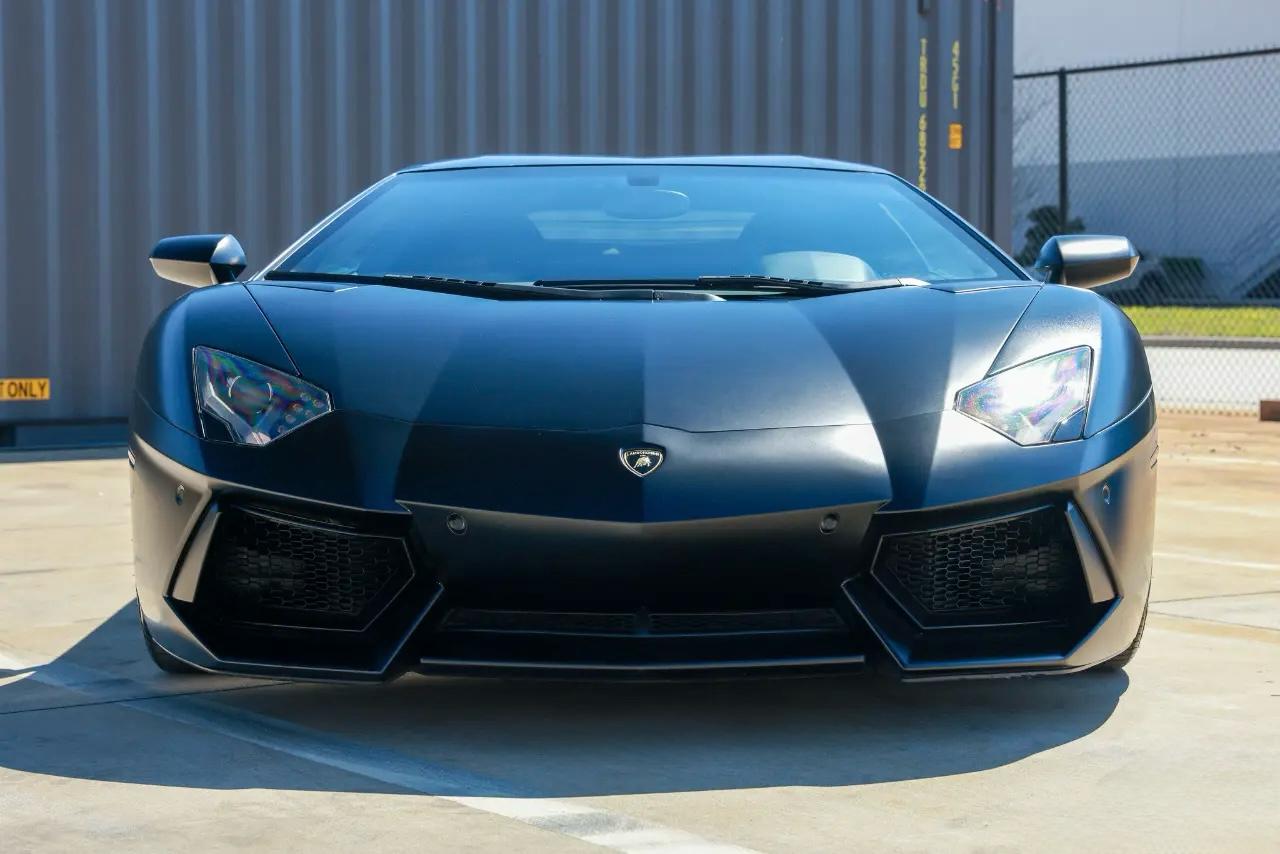 Lamborghini Aventador  2012
