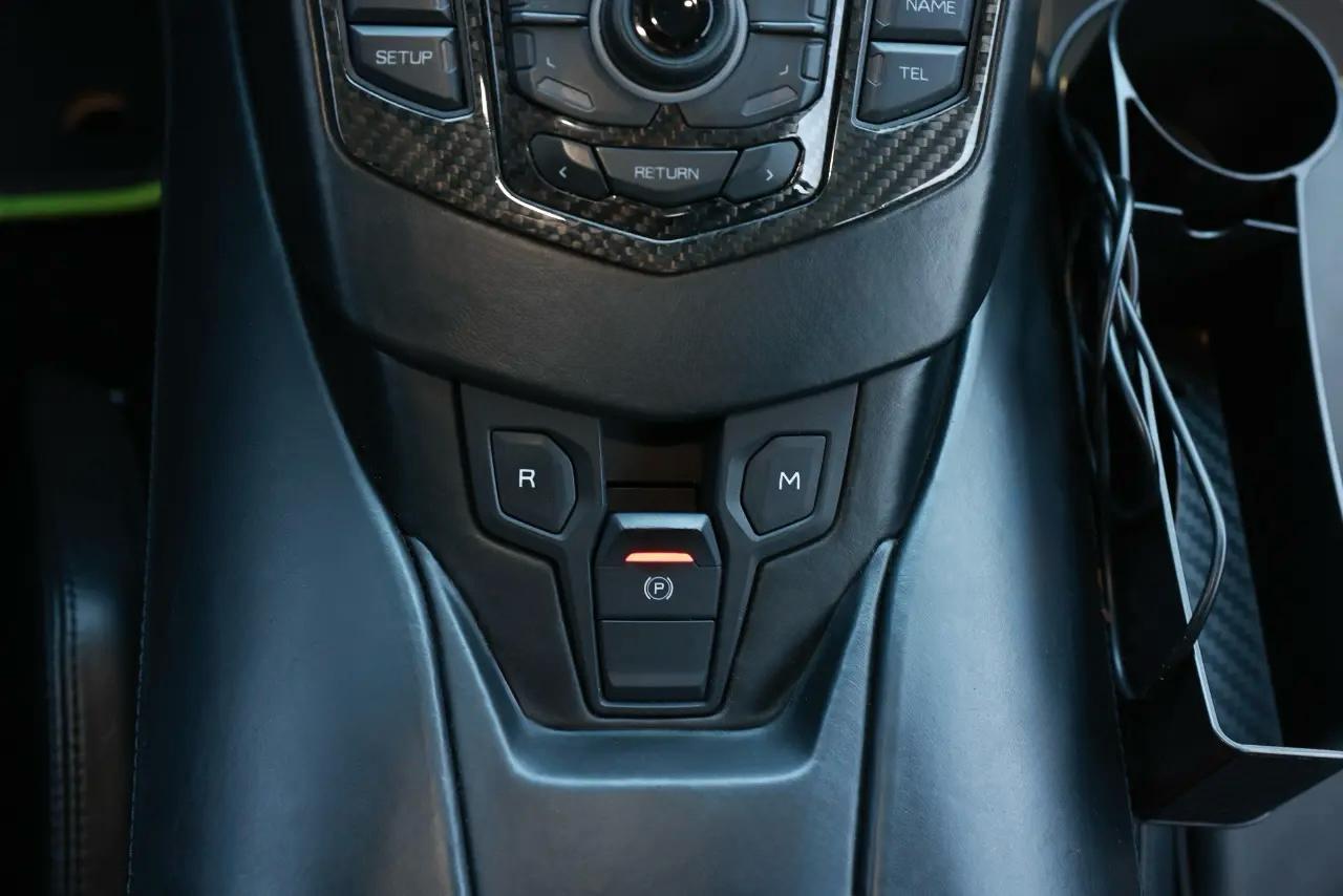 Lamborghini Aventador  2012