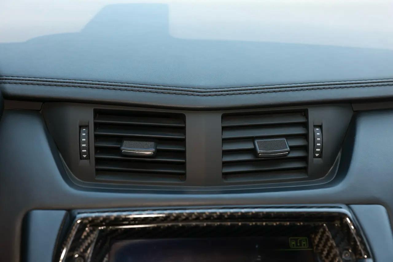 Lamborghini Aventador  2012