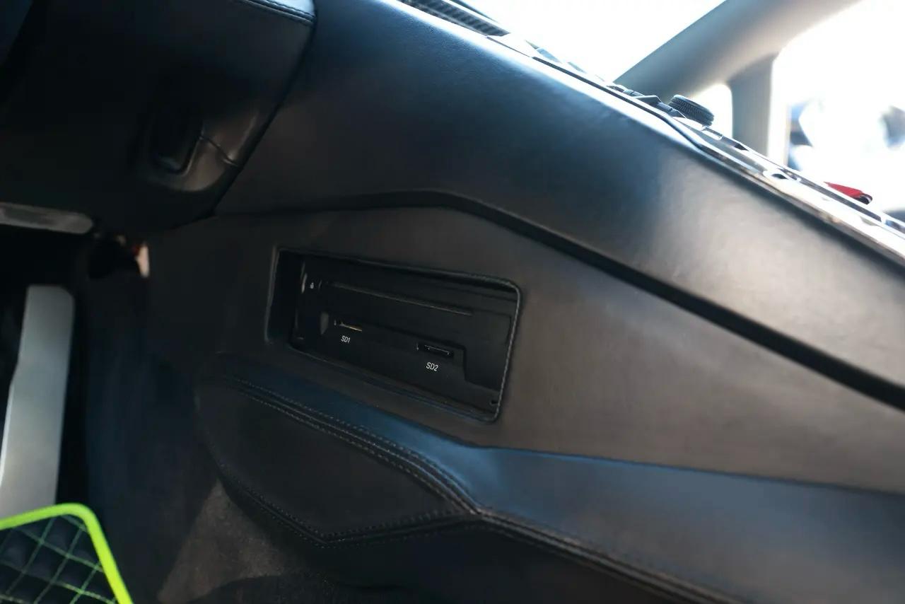 Lamborghini Aventador  2012