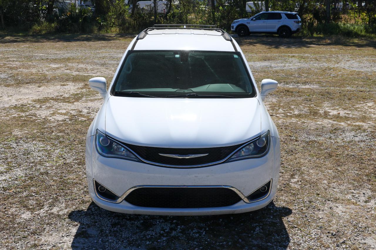 Chrysler Pacifica  2018