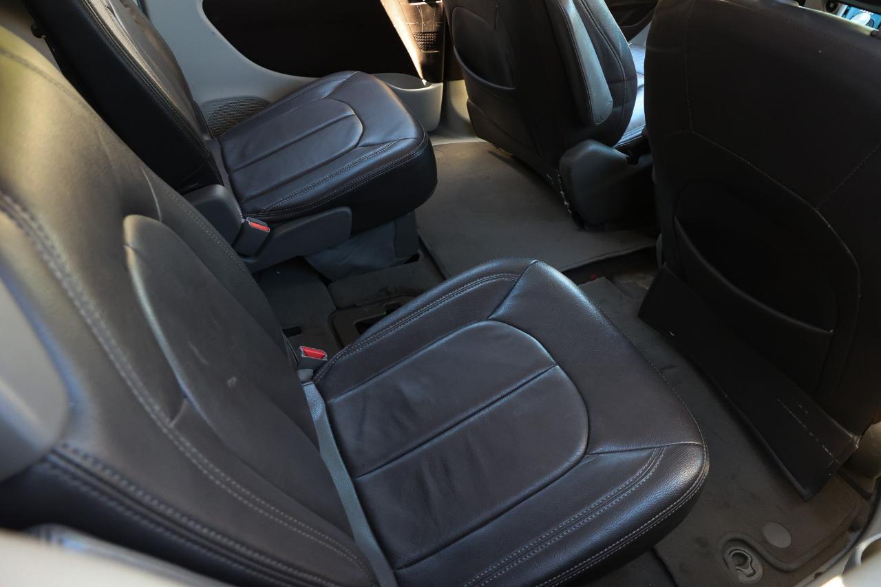 Chrysler Pacifica  2018