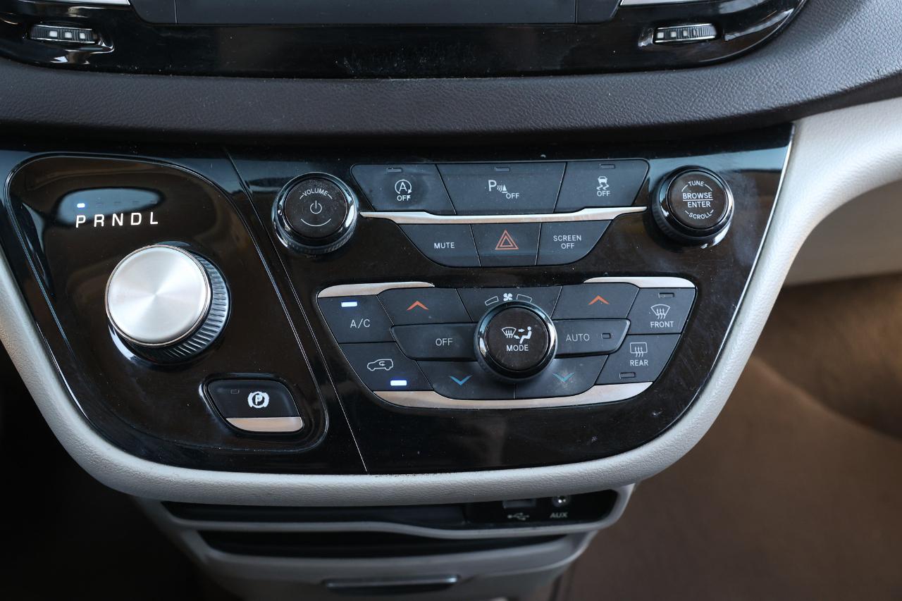 Chrysler Pacifica  2018