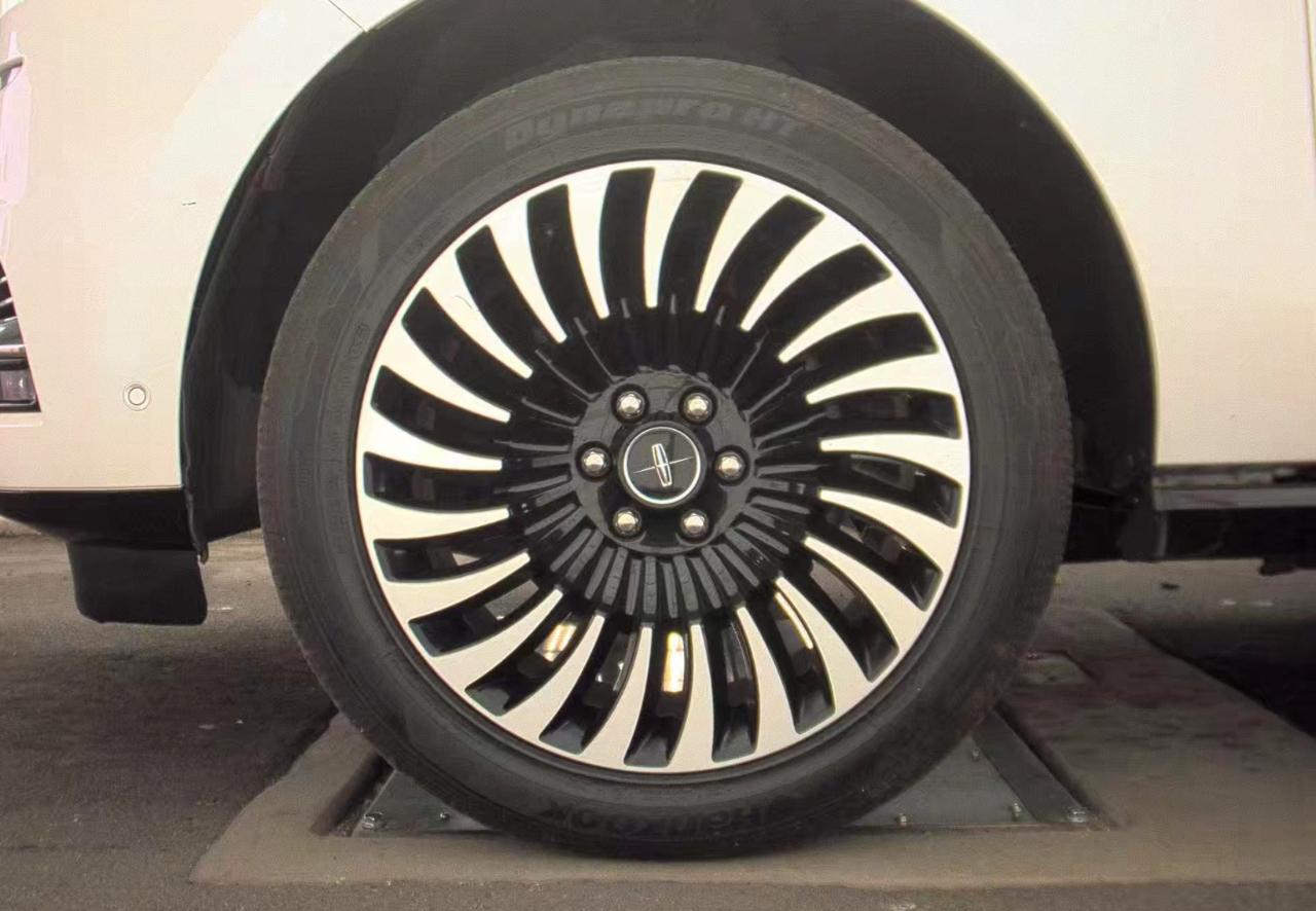 Lincoln Navigator L  2018