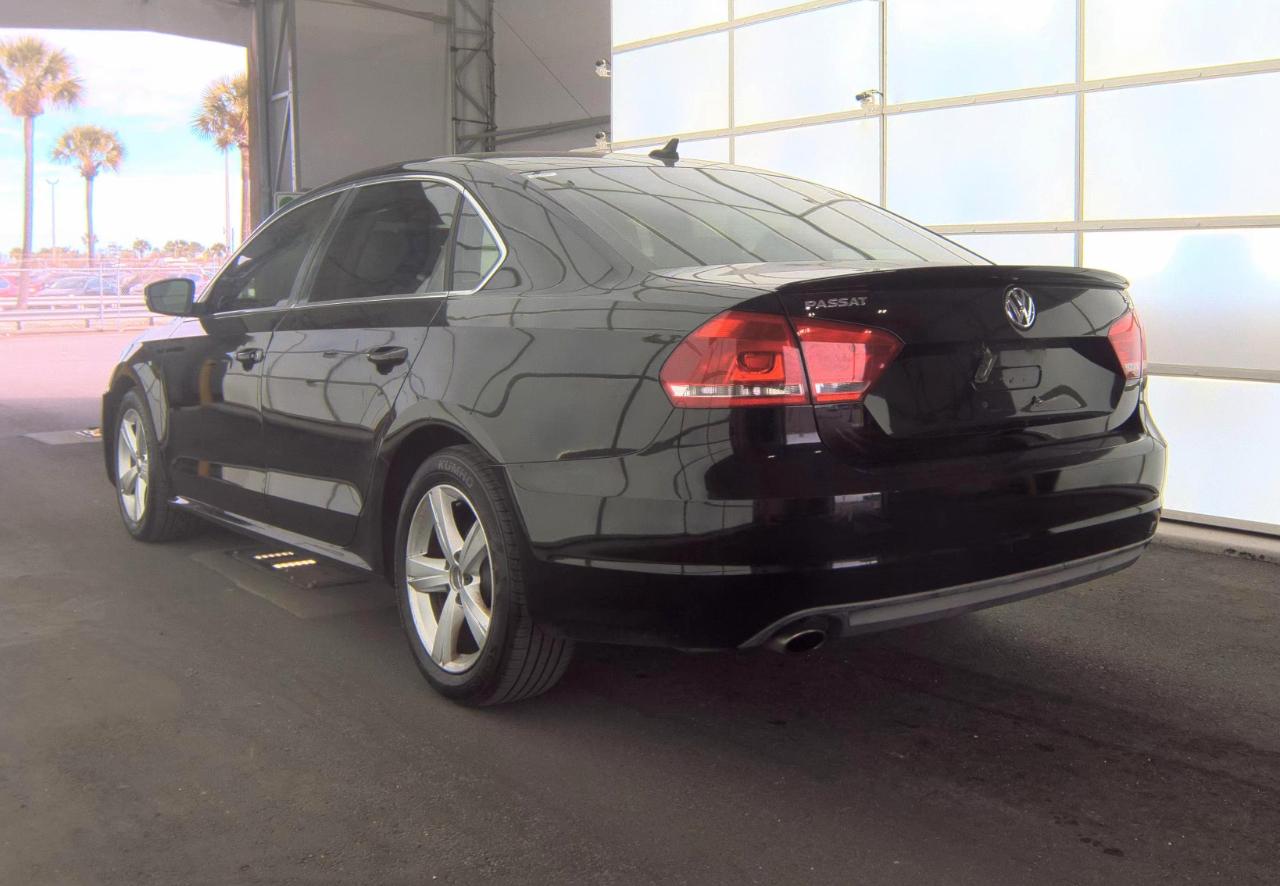 Volkswagen Passat  2013