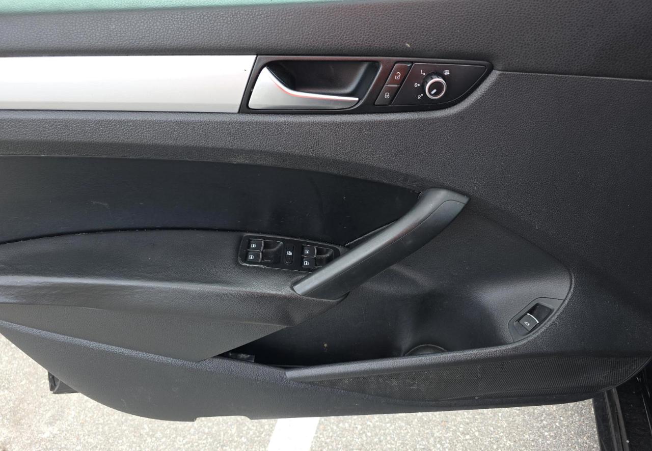 Volkswagen Passat  2013