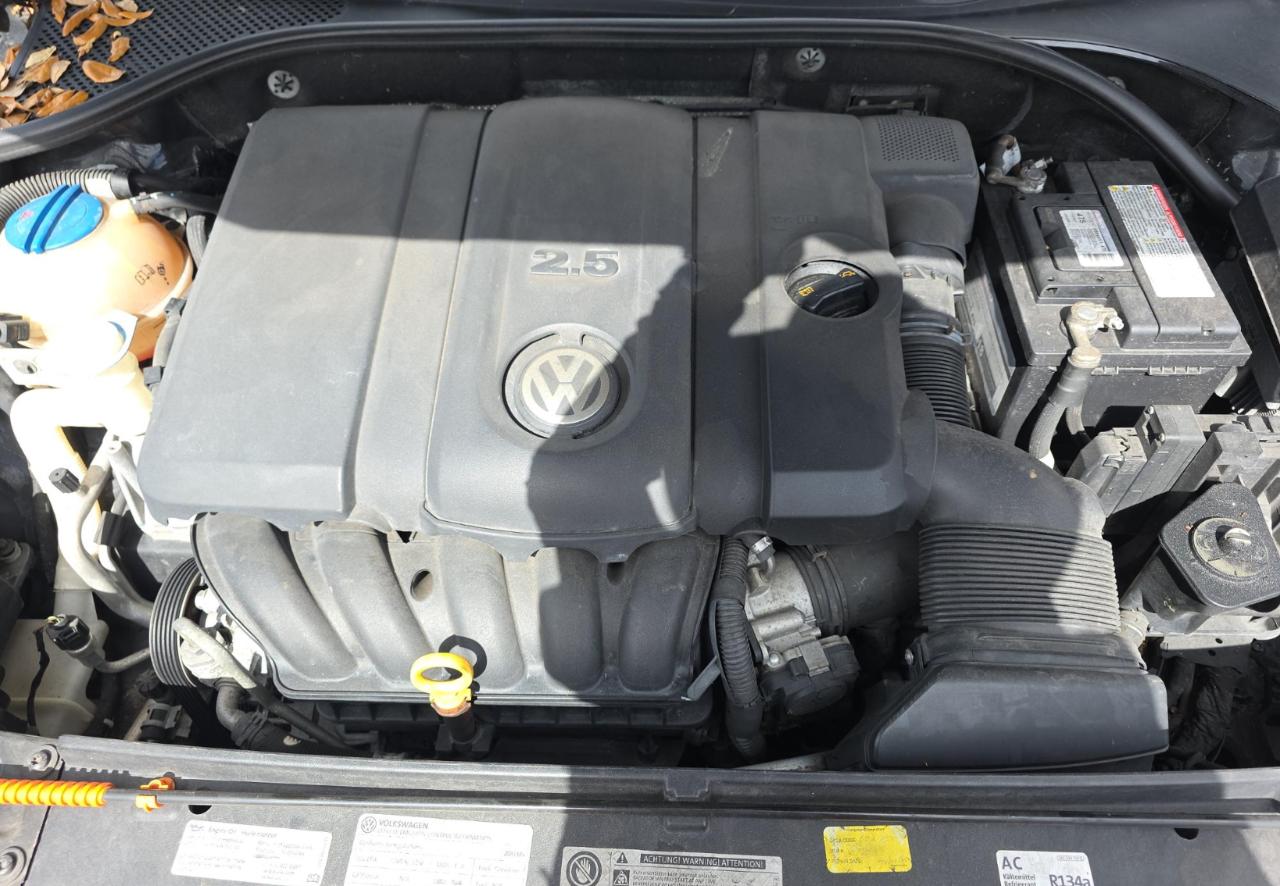 Volkswagen Passat  2013