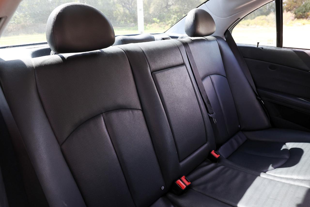 Mercedes-Benz E-Class  2006