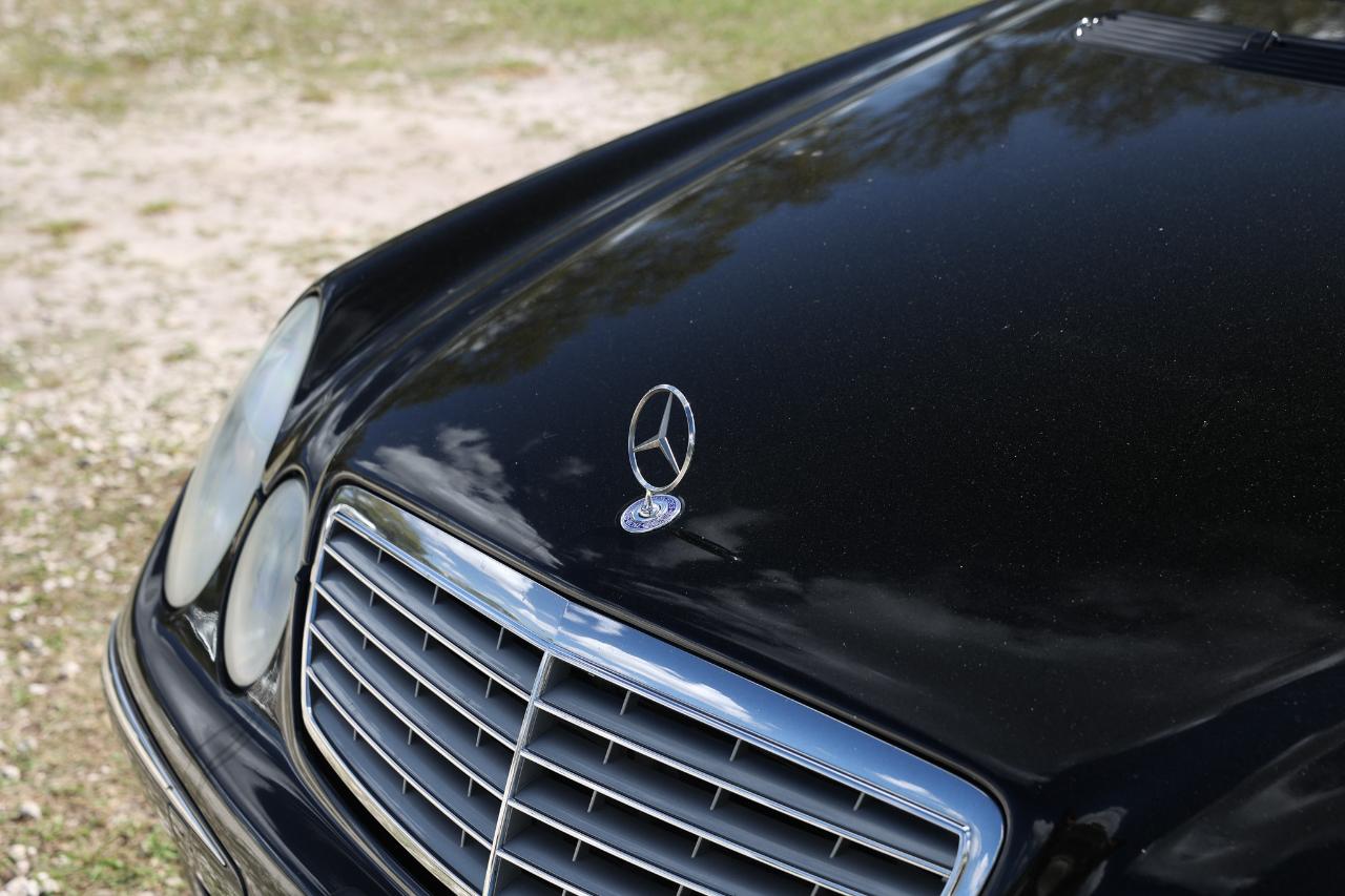 Mercedes-Benz E-Class  2006