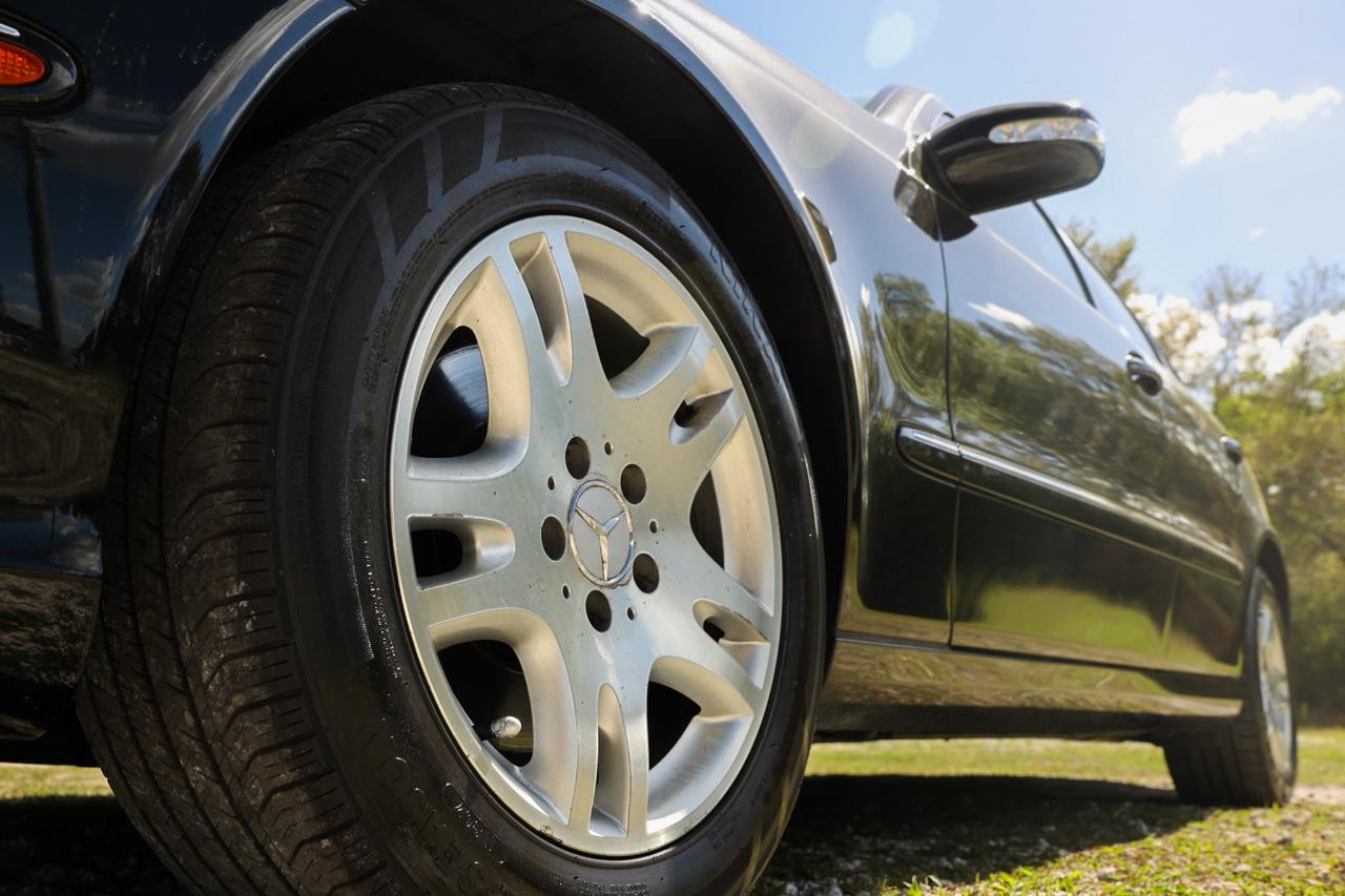 Mercedes-Benz E-Class  2006