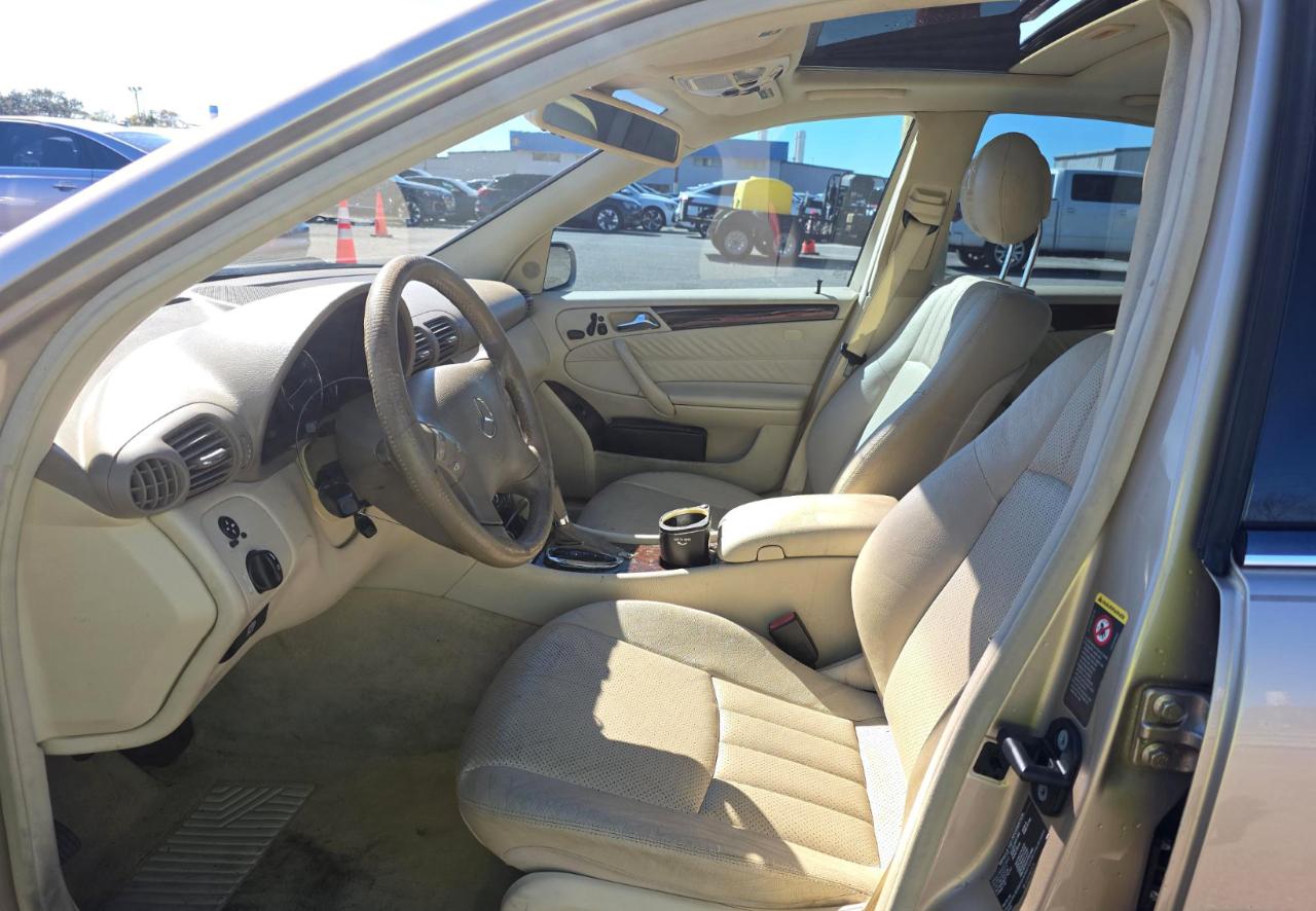 Mercedes-Benz C-Class  2005