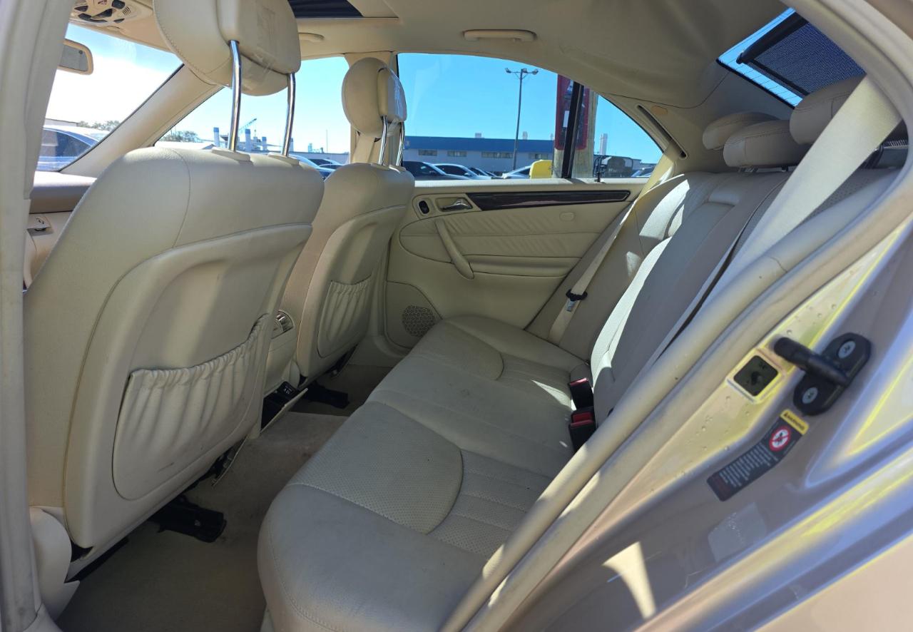 Mercedes-Benz C-Class  2005