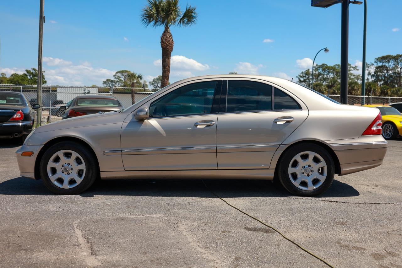 Mercedes-Benz C-Class  2005