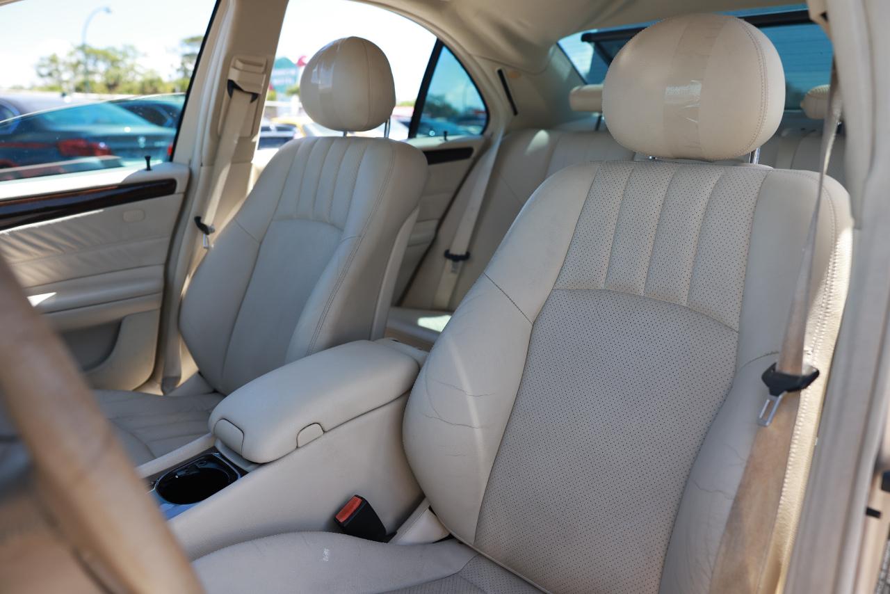 Mercedes-Benz C-Class  2005