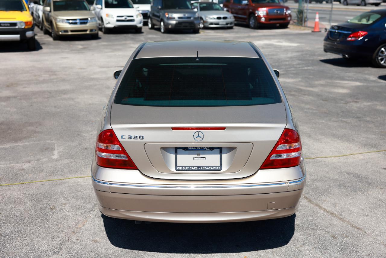 Mercedes-Benz C-Class  2005