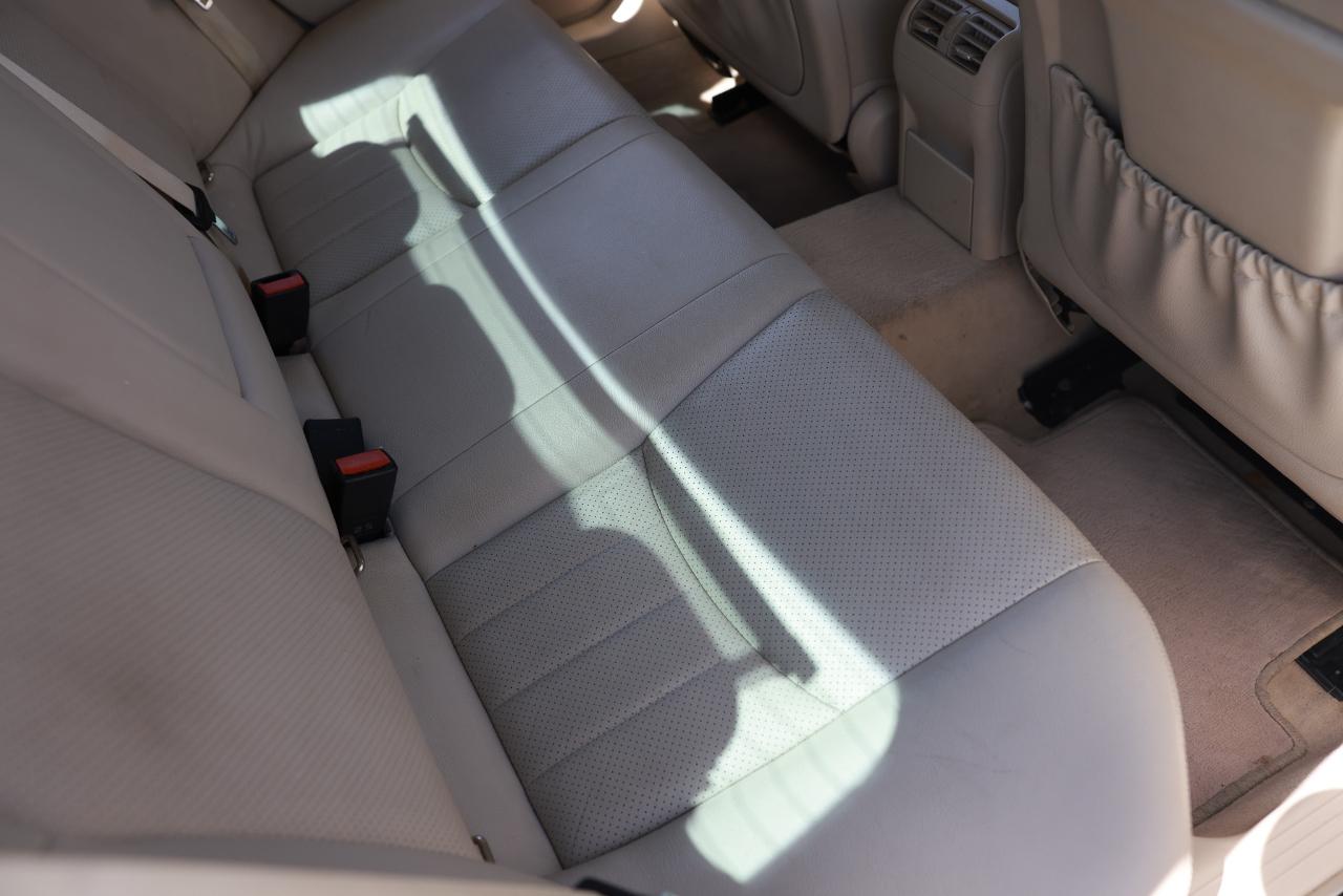 Mercedes-Benz C-Class  2005