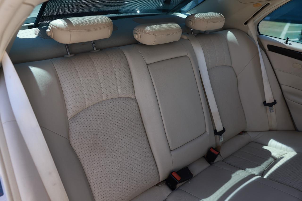 Mercedes-Benz C-Class  2005