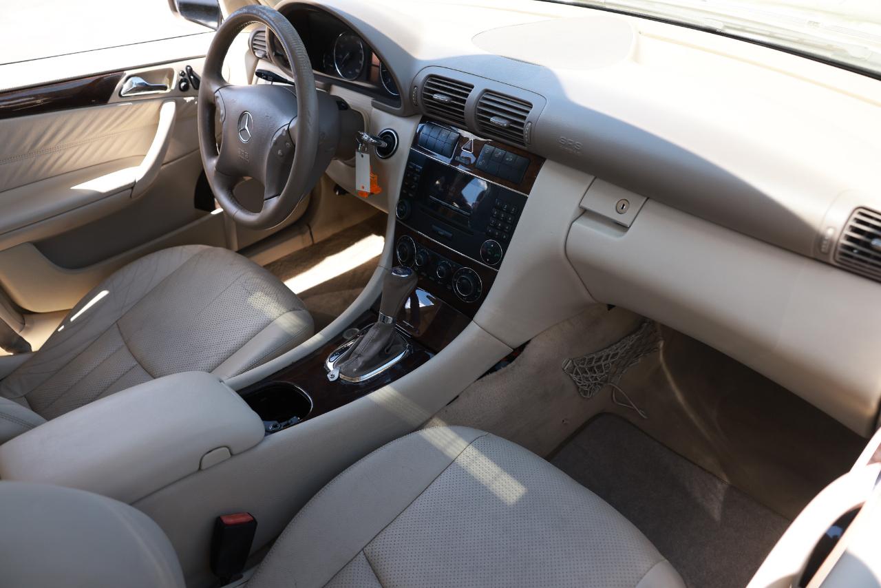 Mercedes-Benz C-Class  2005