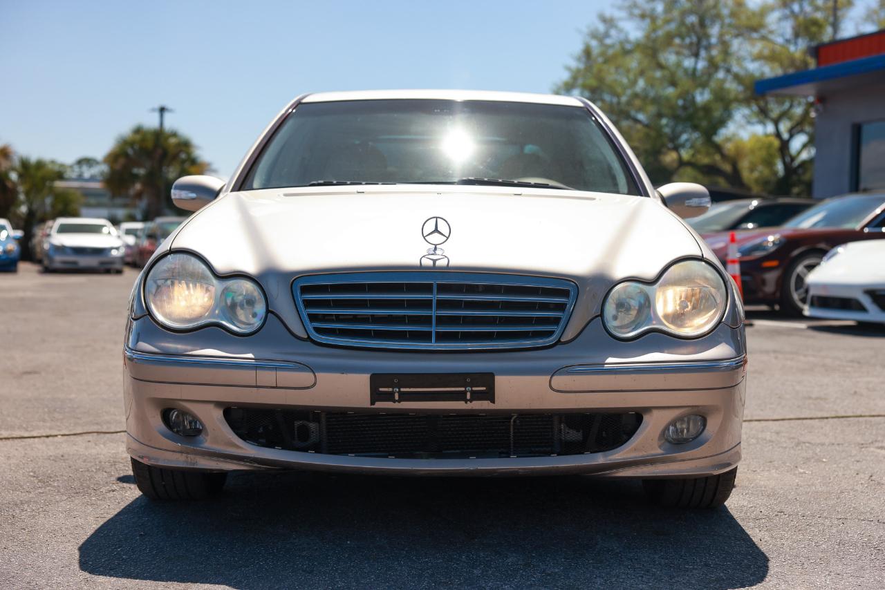Mercedes-Benz C-Class  2005