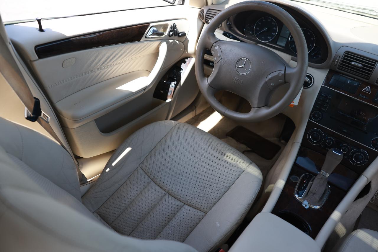 Mercedes-Benz C-Class  2005