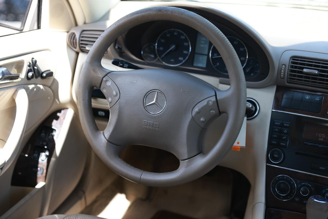 Mercedes-Benz C-Class  2005