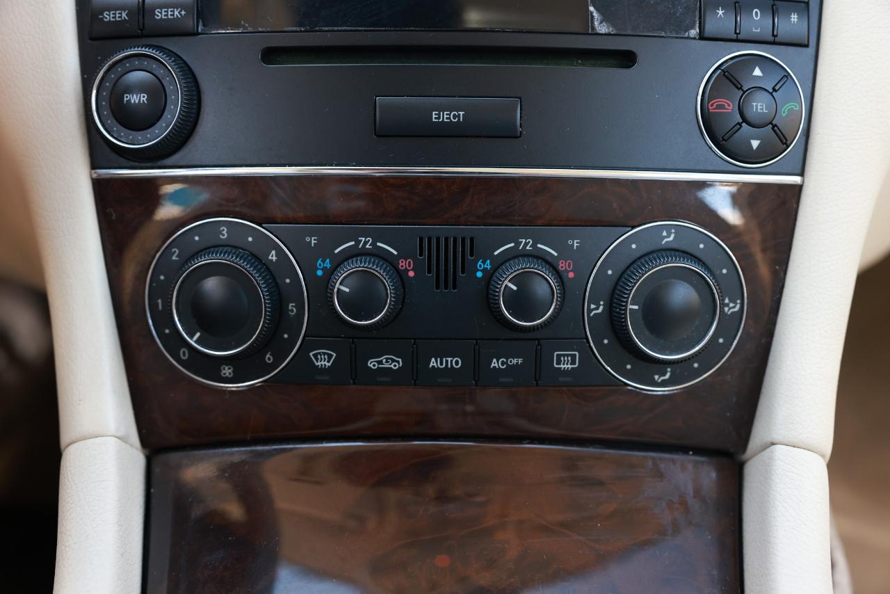 Mercedes-Benz C-Class  2005