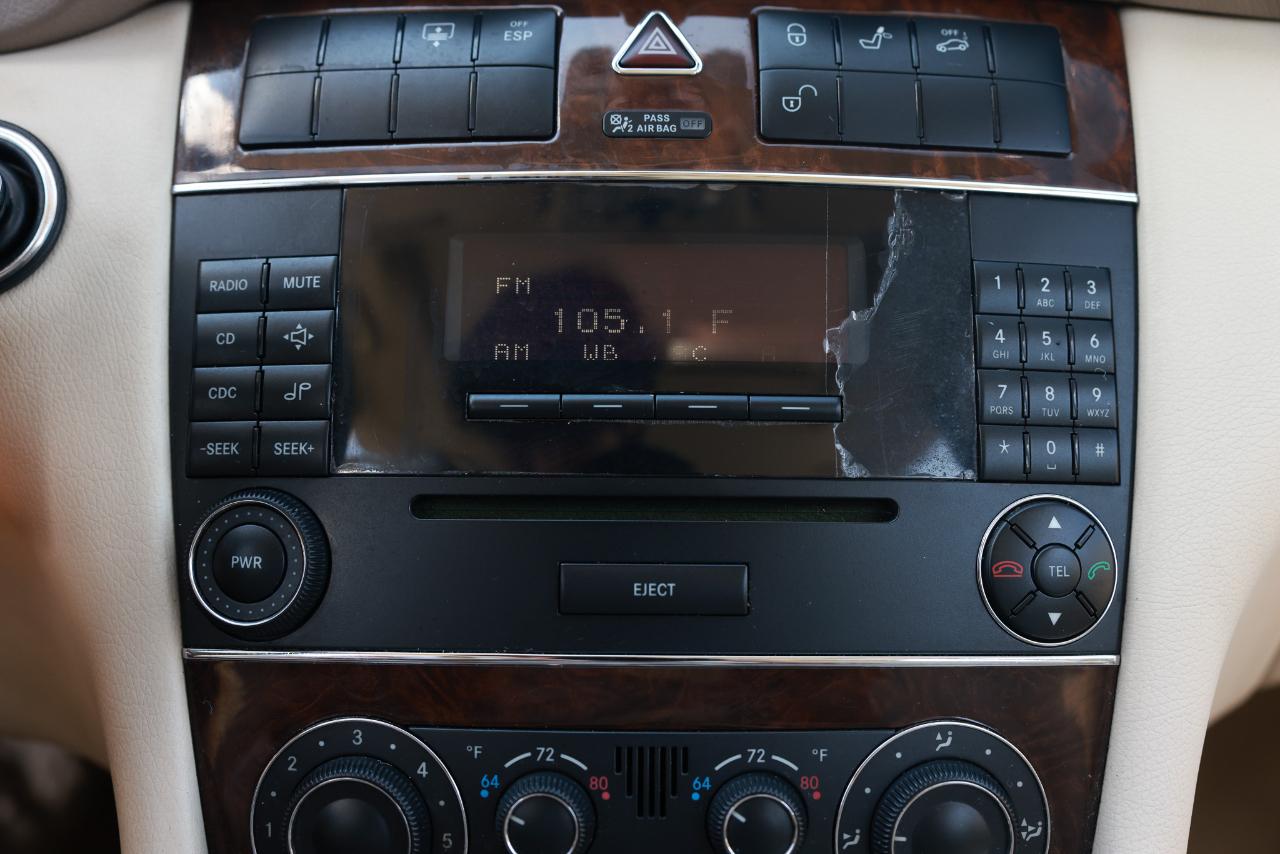 Mercedes-Benz C-Class  2005