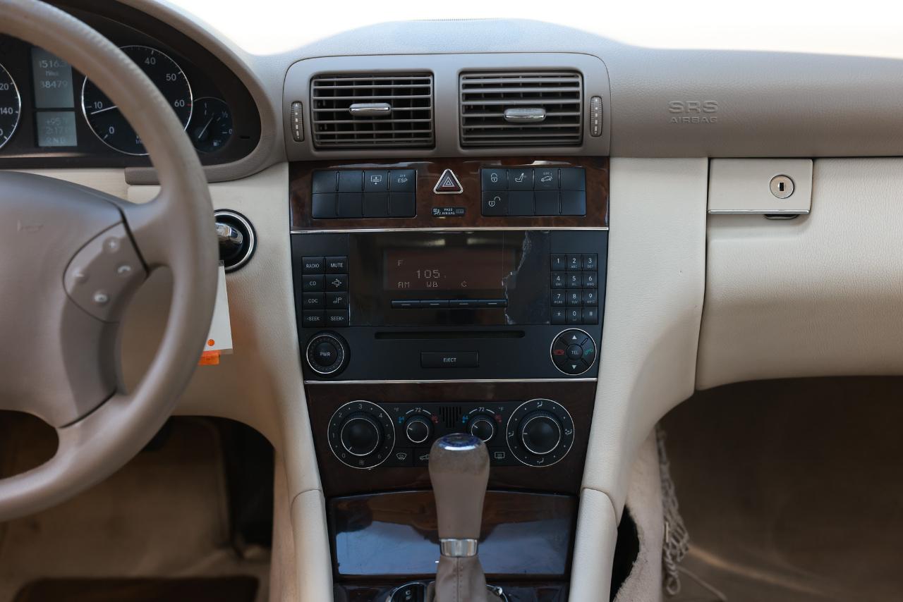 Mercedes-Benz C-Class  2005