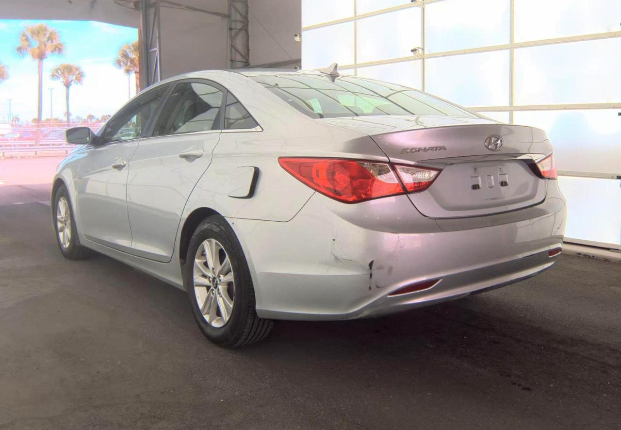 Hyundai Sonata  2011