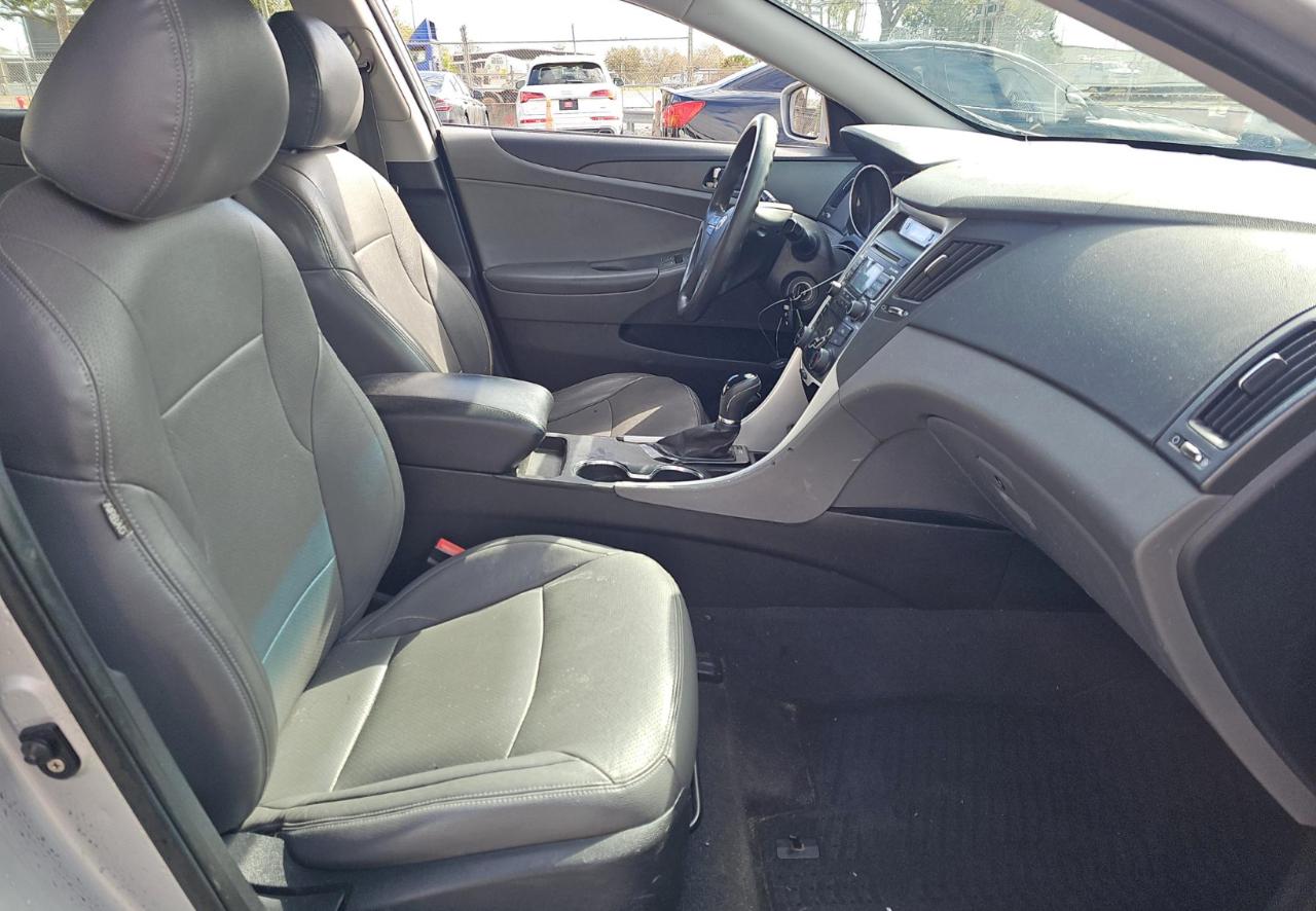 Hyundai Sonata  2011