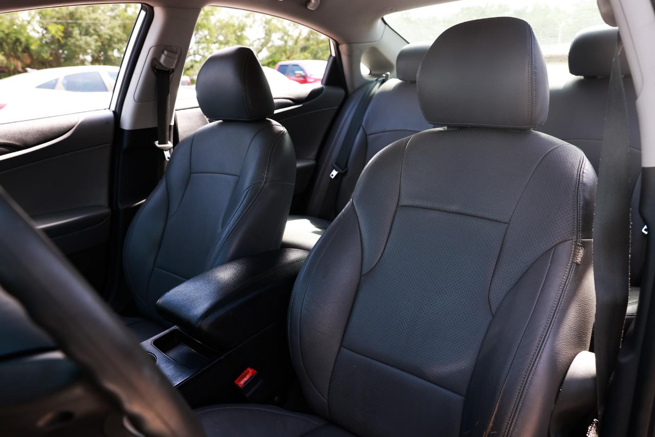Hyundai Sonata  2011