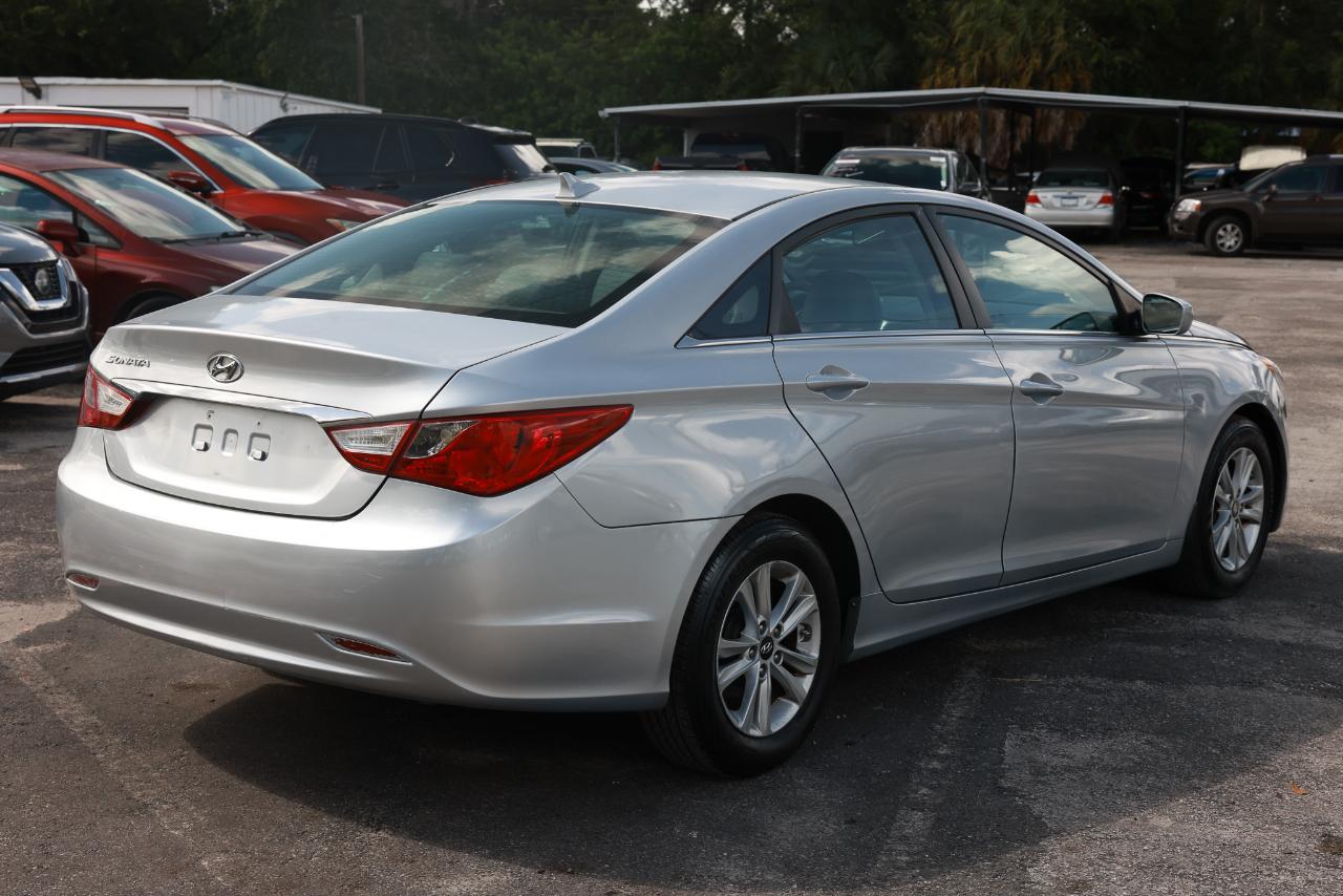 Hyundai Sonata  2011