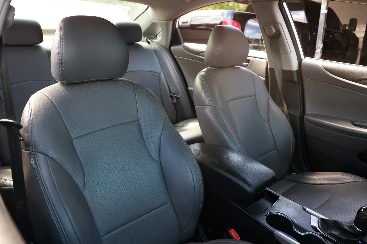 Hyundai Sonata  2011