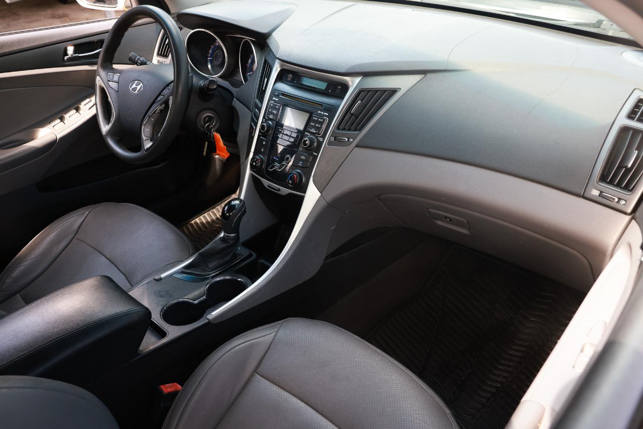 Hyundai Sonata  2011