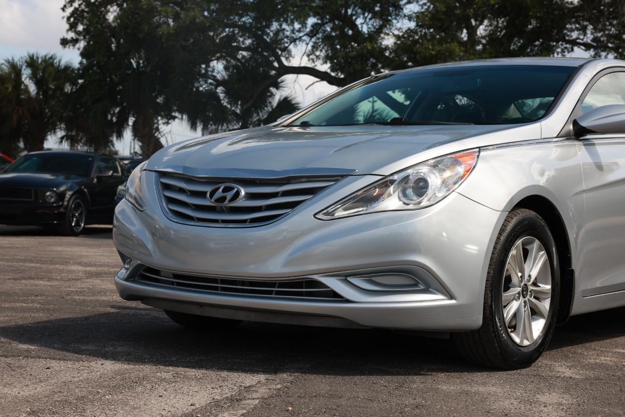 Hyundai Sonata  2011