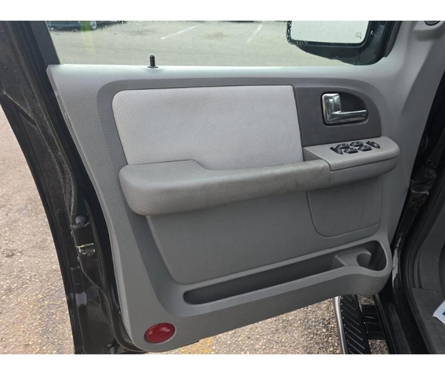 Ford Expedition  2004