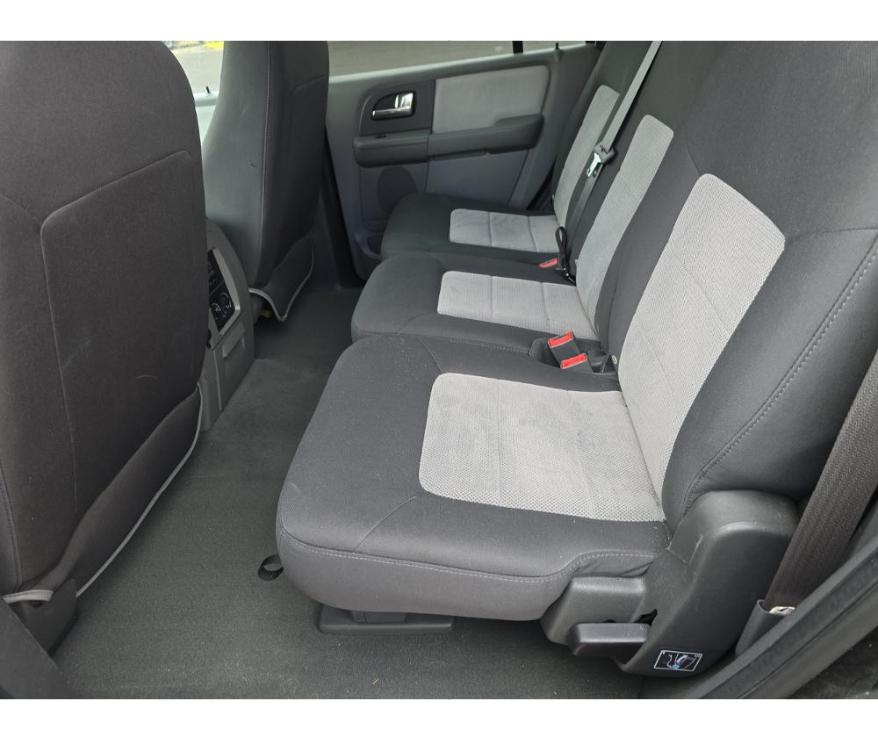 Ford Expedition  2004