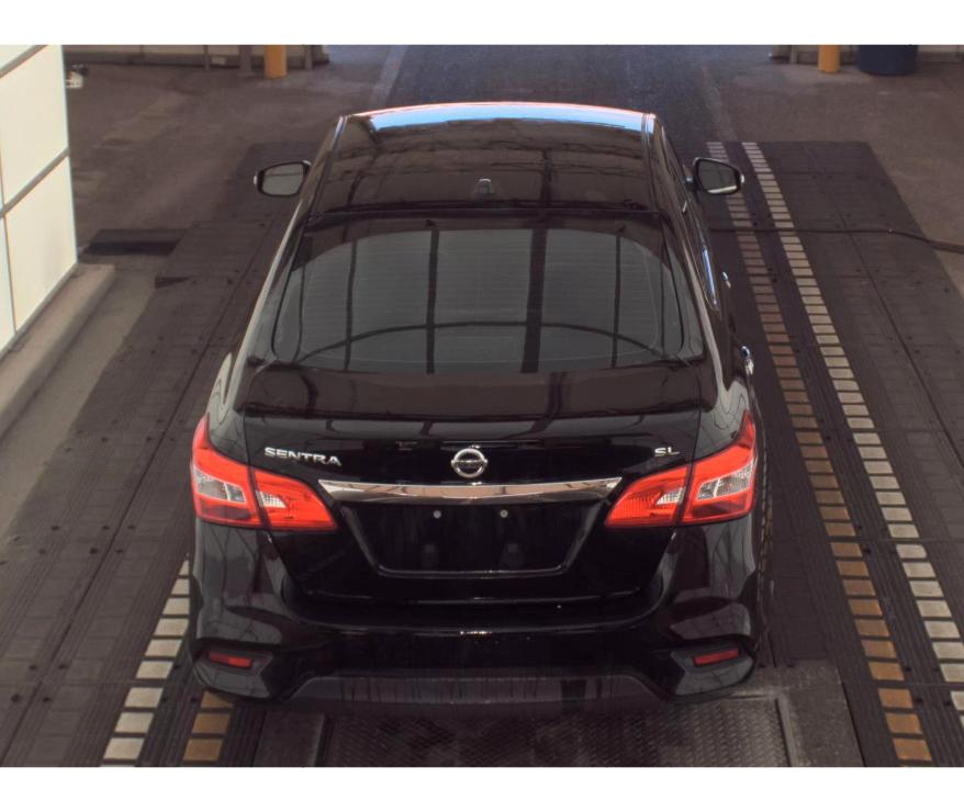 Nissan Sentra SL 4D Sedan 2016