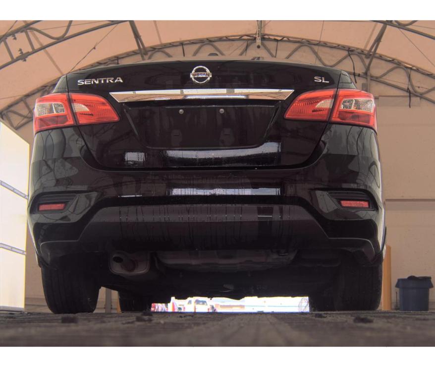 Nissan Sentra SL 4D Sedan 2016