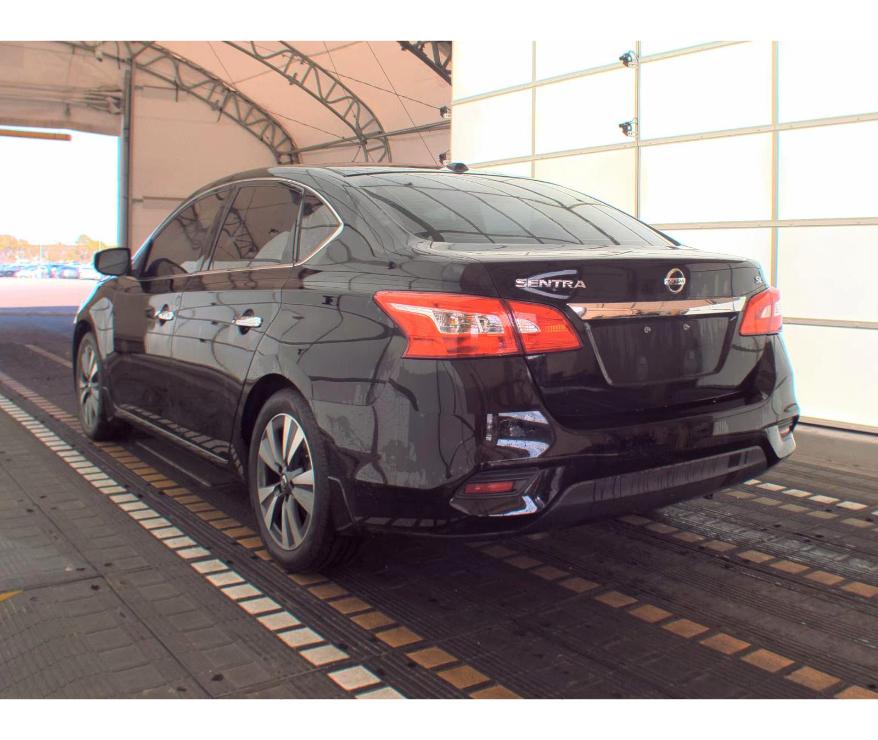 Nissan Sentra SL 4D Sedan 2016