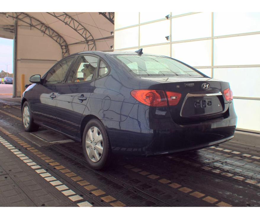 Hyundai Elantra  2010
