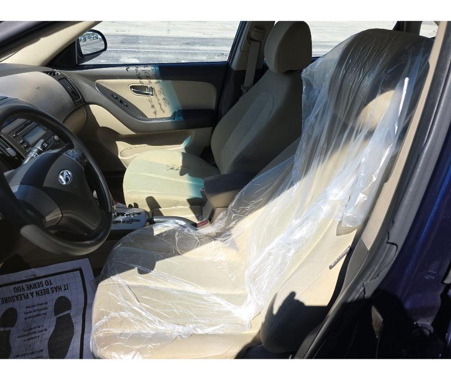 Hyundai Elantra  2010