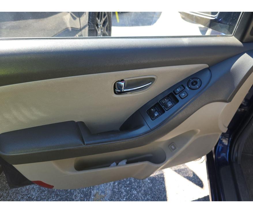 Hyundai Elantra  2010