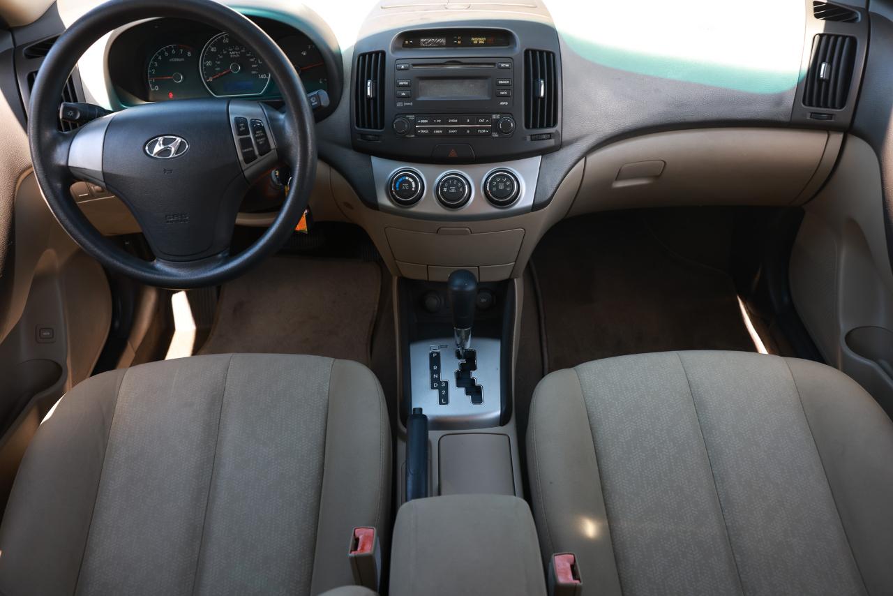 Hyundai Elantra  2010