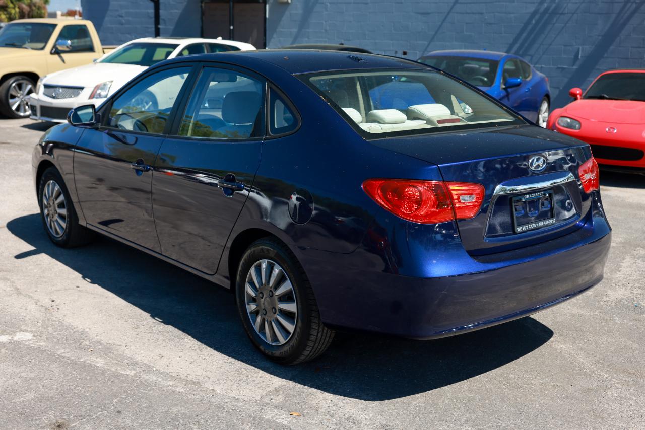 Hyundai Elantra  2010