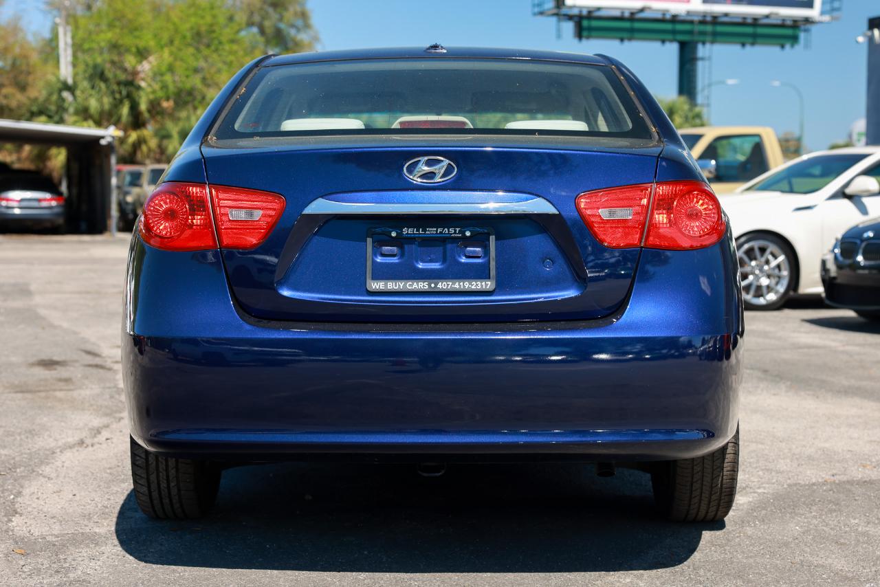 Hyundai Elantra  2010